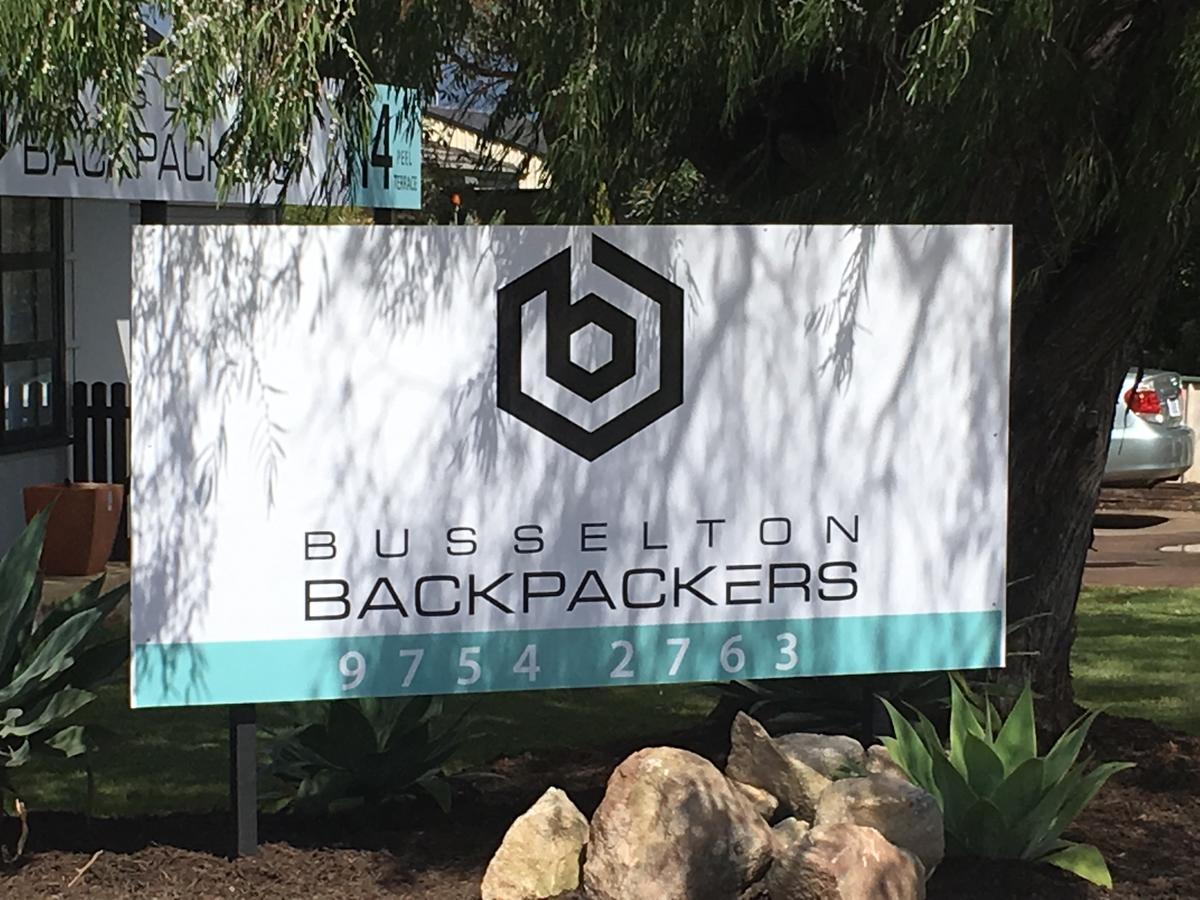 Albergue Bunkers Backpackers Busselton Exterior foto